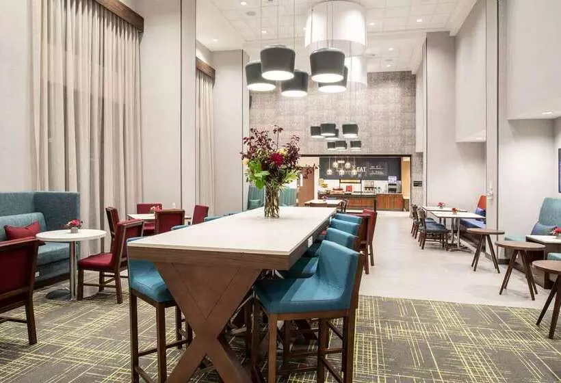 Hotelli Hampton Inn & Suites Watsonville