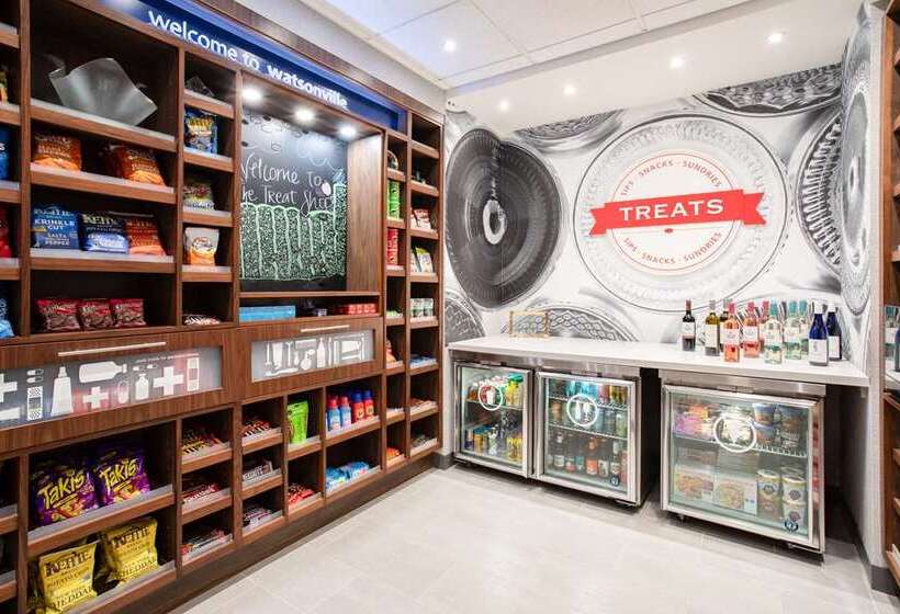 호텔 Hampton Inn & Suites Watsonville