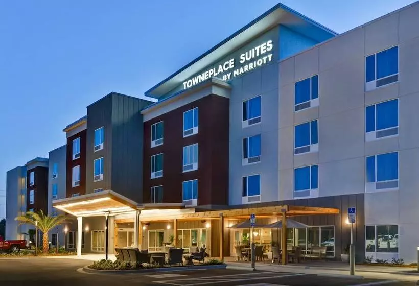 Hotelli Towneplace Suites By Marriott Panama City Beach Pier Park
