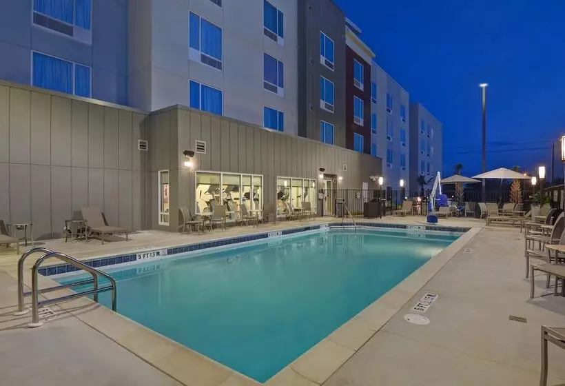 Hotelli Towneplace Suites By Marriott Panama City Beach Pier Park