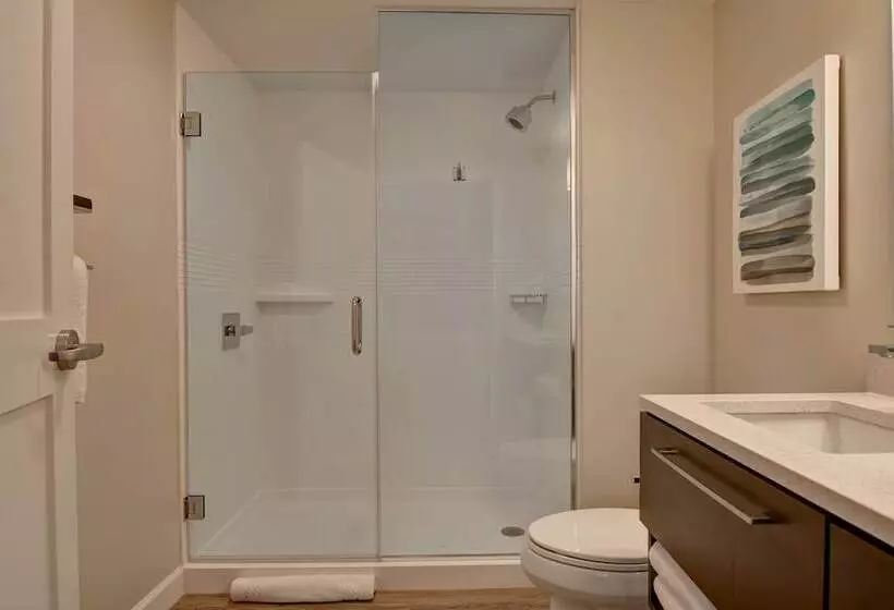 Hotelli Towneplace Suites By Marriott Panama City Beach Pier Park