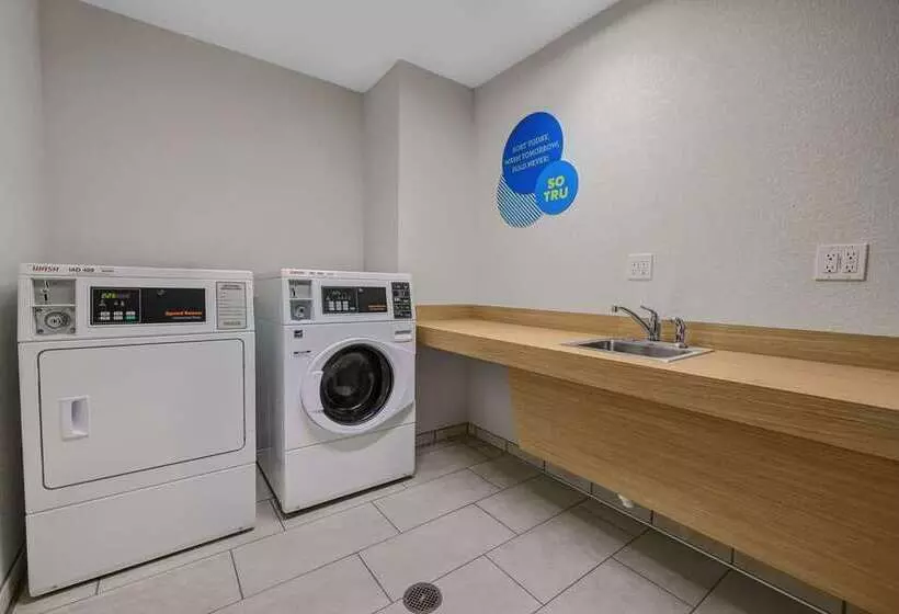 ホテル Tru By Hilton Lathrop, Ca