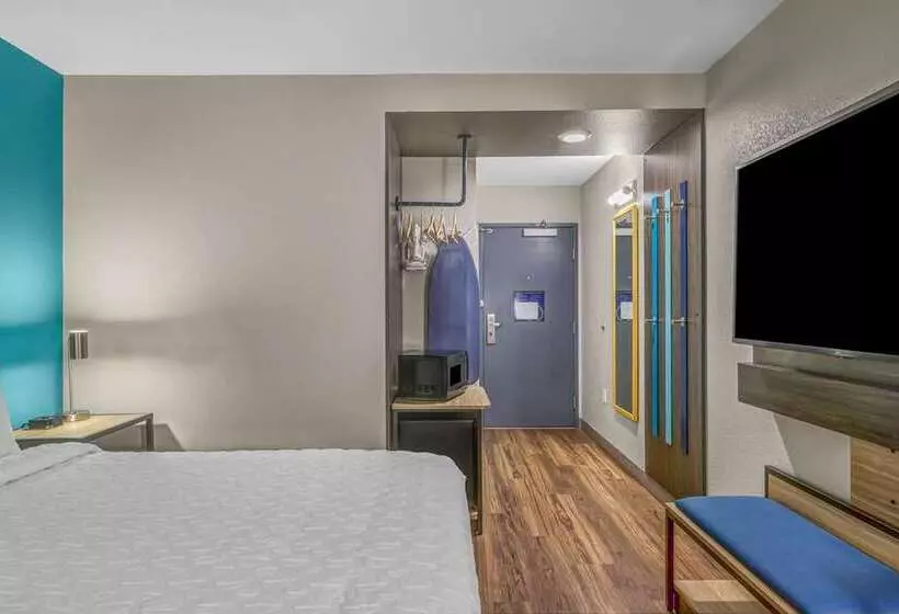 ホテル Tru By Hilton Lathrop, Ca