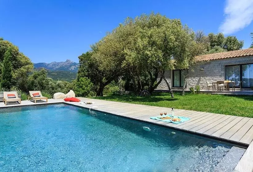 Majatalo Domaine De Peretti Della Rocca