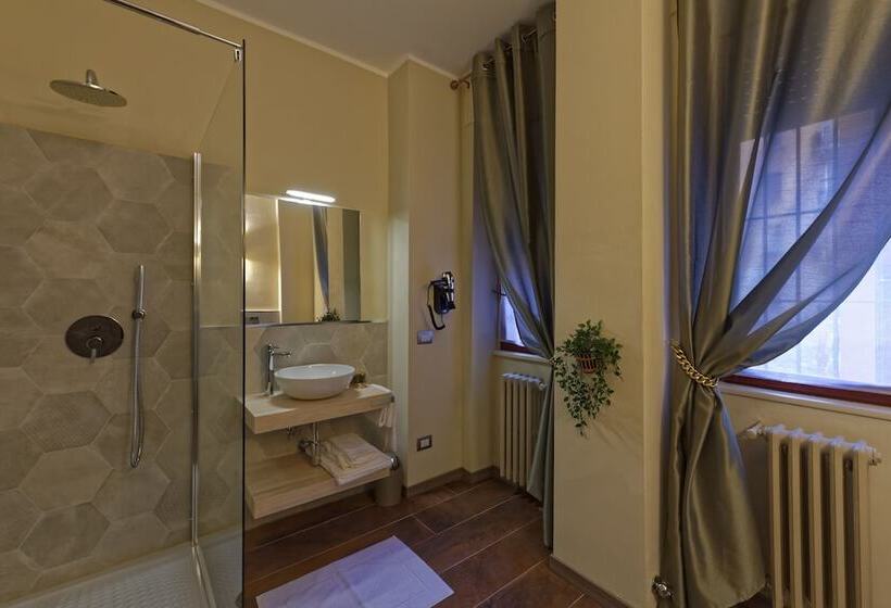 بنسيون Red Ribbon