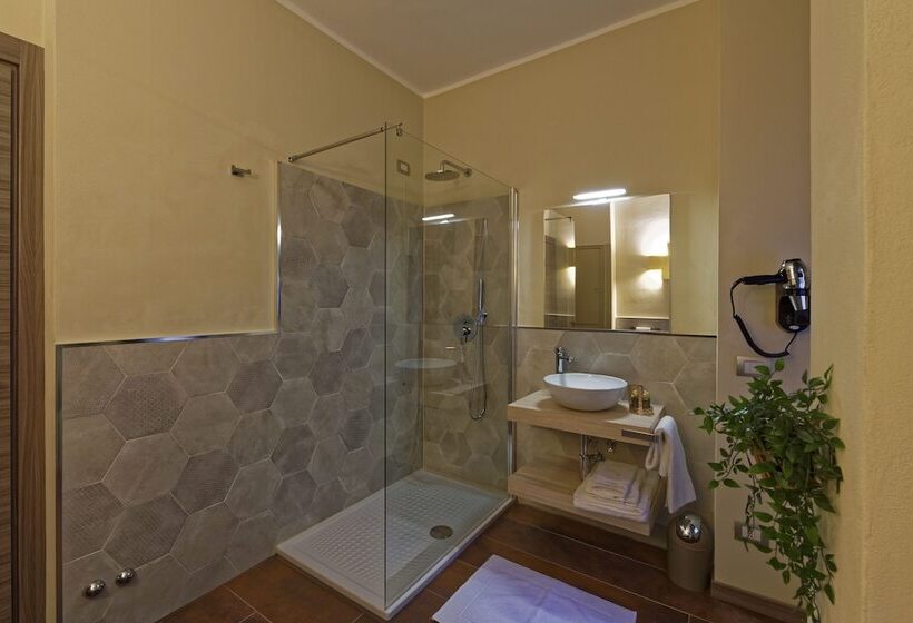 بنسيون Red Ribbon