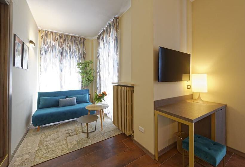 بنسيون Red Ribbon