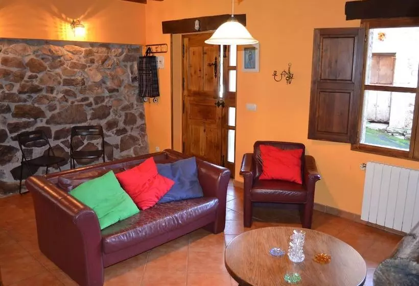Quaint Cottage In Tormin Near Covadonga Park