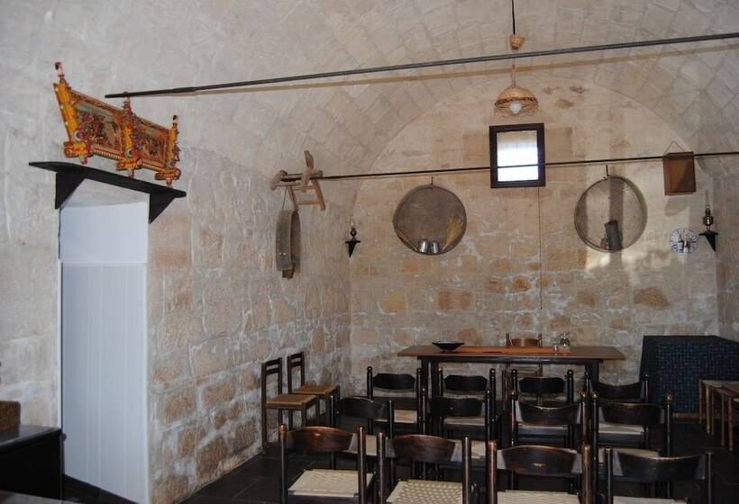 تختخواب و صبحانه Casale Clemente