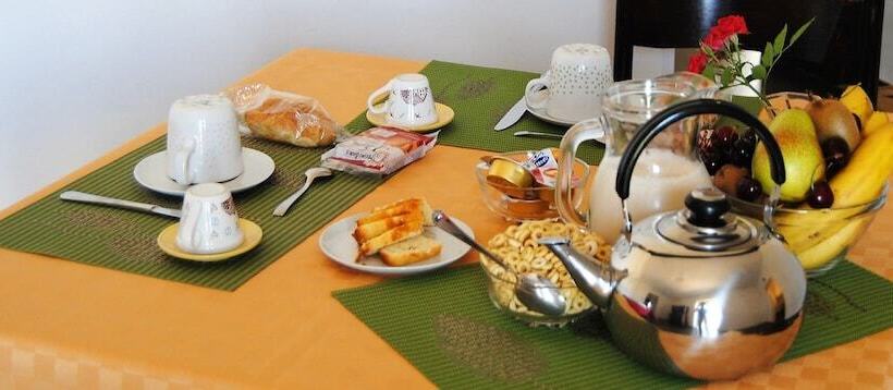 تختخواب و صبحانه Casale Clemente