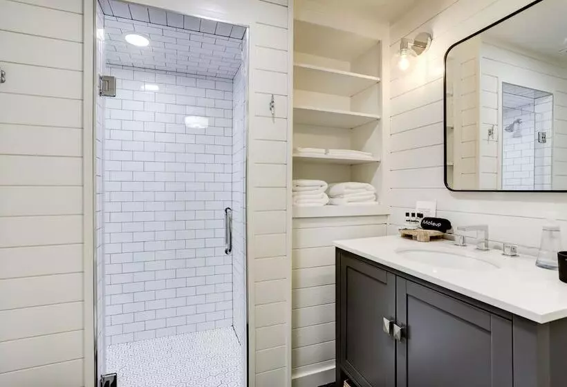 Aamiaismajoitus (B&B) Farmstead Round Top