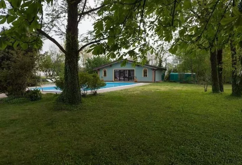 تختخواب و صبحانه La Magione