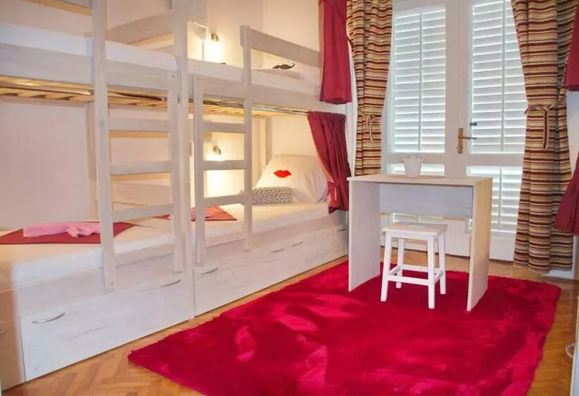Hostel Casa La Cha