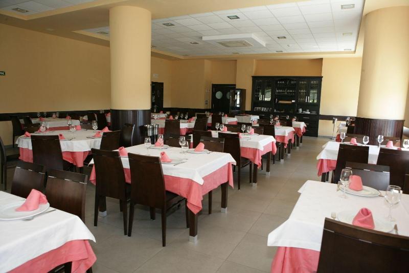 Отель Restaurante Bruma