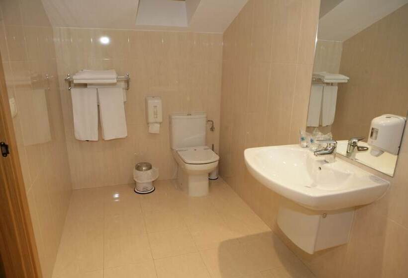 Отель Restaurante Bruma