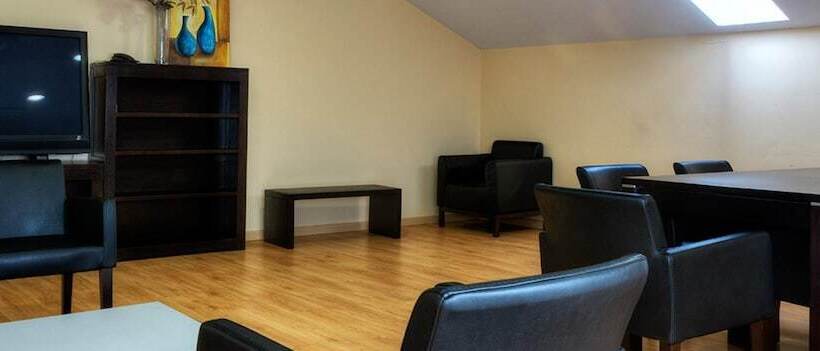 Отель Restaurante Bruma