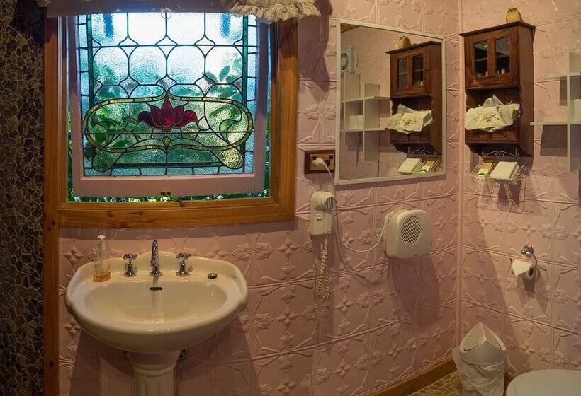 Observatory Cottages