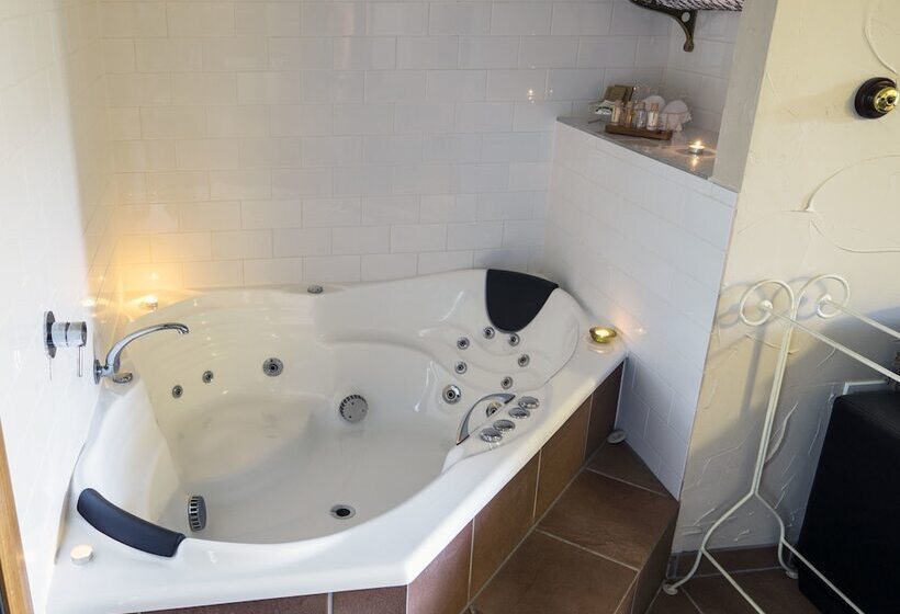 Observatory Cottages