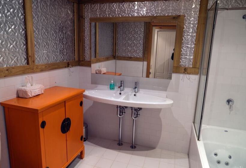 Observatory Cottages