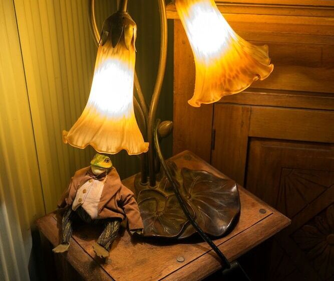 Observatory Cottages