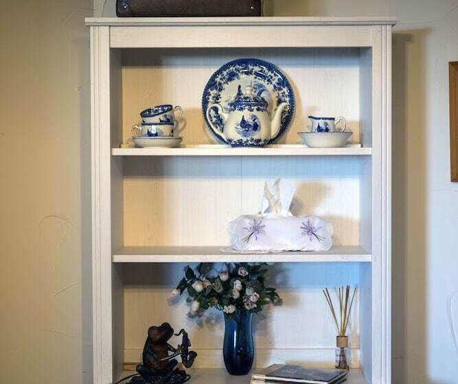 Observatory Cottages