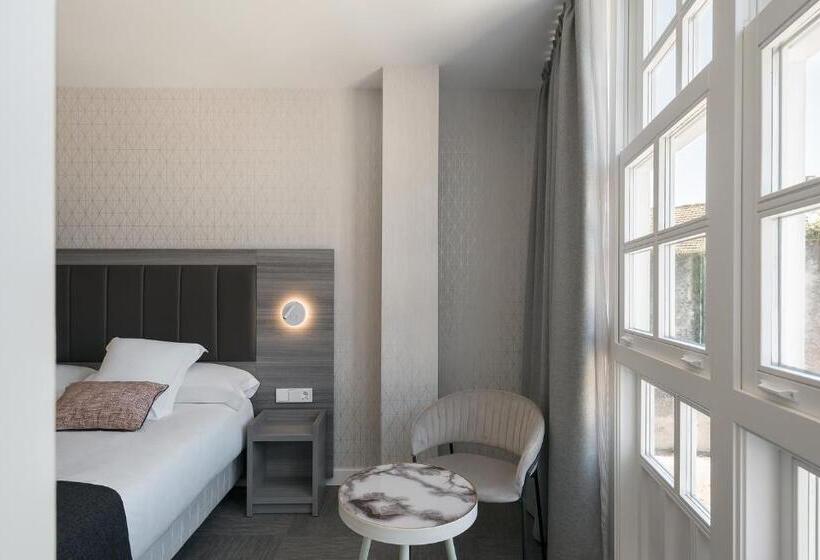 هتل Hostal Pórtico