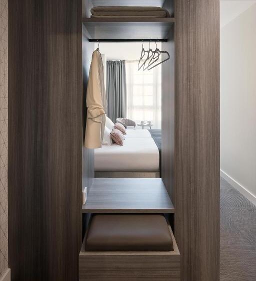 هتل Hostal Pórtico