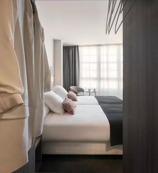 Hotelli Hostal Pórtico