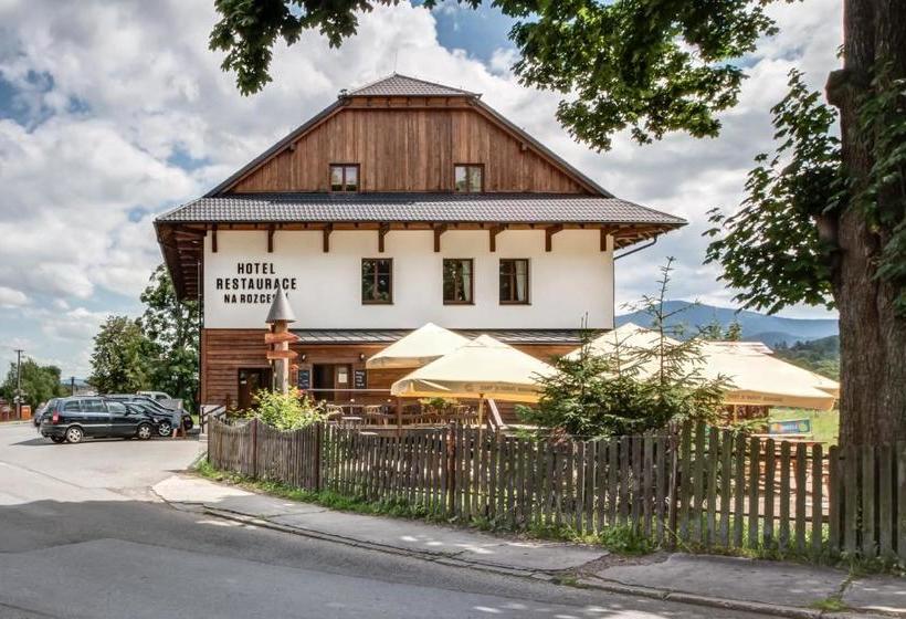 ホテル Na Rozcestí