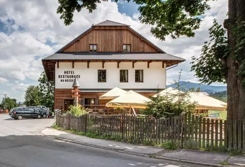 Hotelli Na Rozcestí