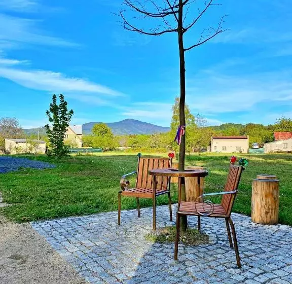 Hotelli Na Rozcestí