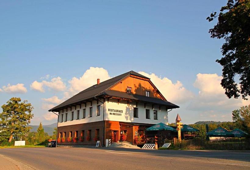 ホテル Na Rozcestí