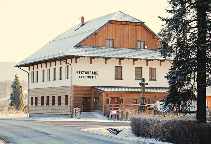 Hotelli Na Rozcestí