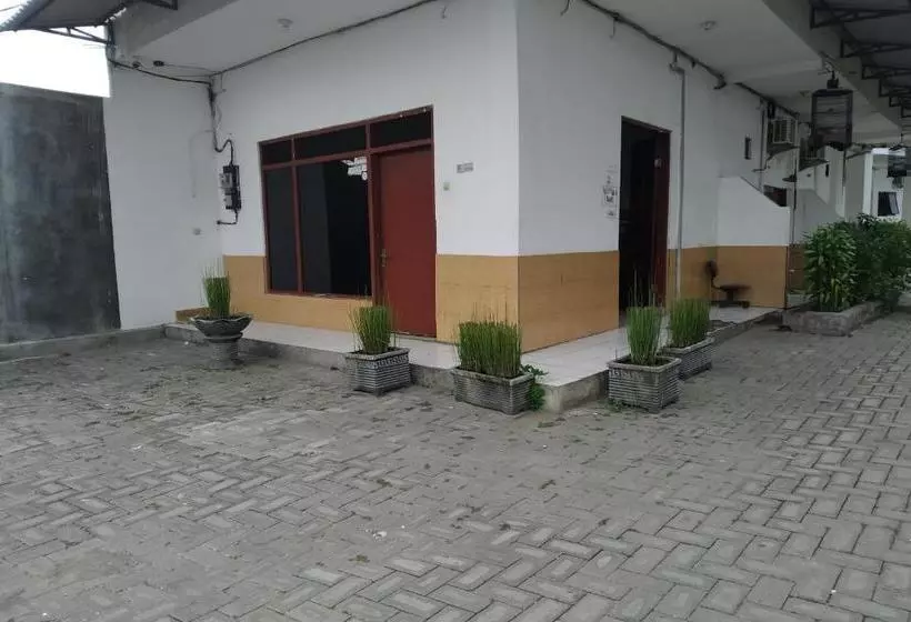 Hotelli Oyo 3329  Mulya Jaya