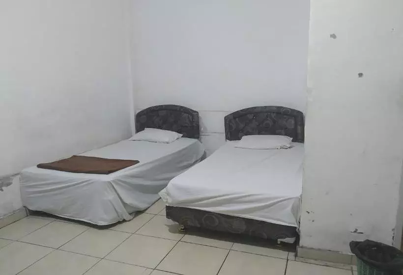 Hotelli Oyo 3329  Mulya Jaya