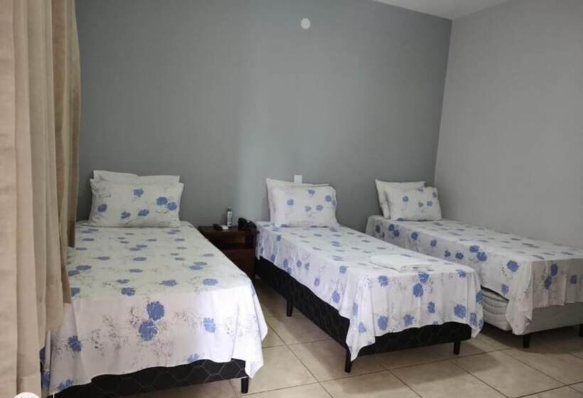 בית מלון כפרי Shellter