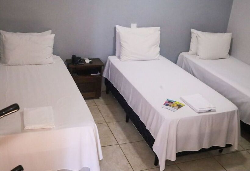 בית מלון כפרי Shellter