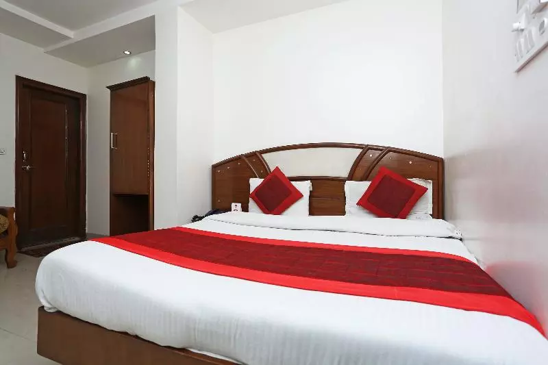 ホテル Sun International By Oyo Rooms