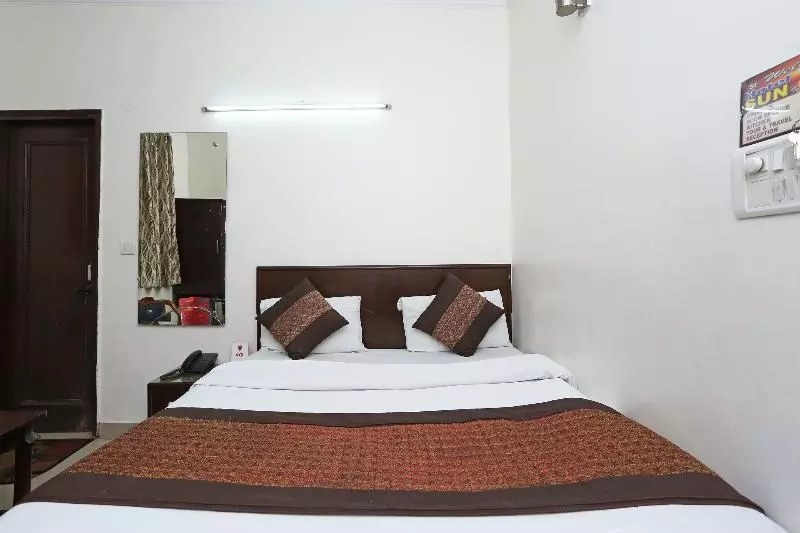 ホテル Sun International By Oyo Rooms