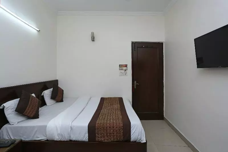 ホテル Sun International By Oyo Rooms