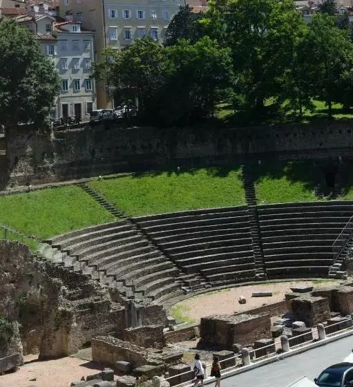 پانسیون The Gallery Boutique Rooms