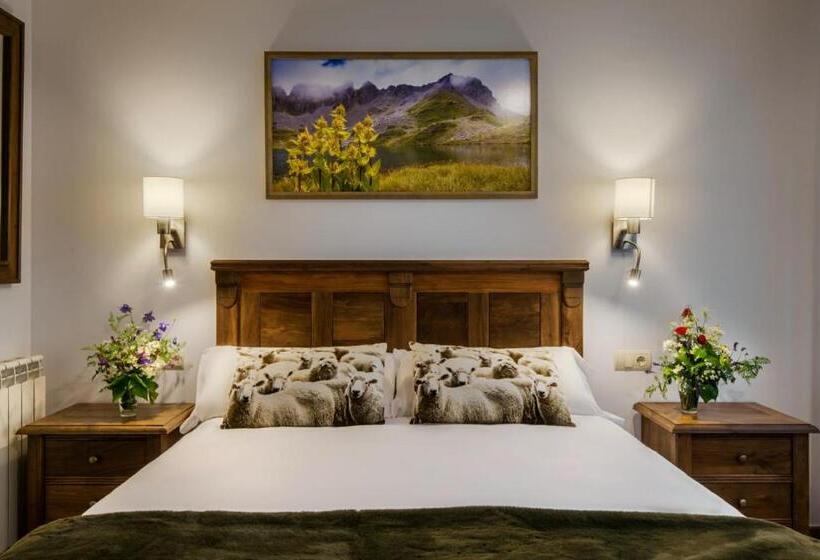 پانسیون Hostal Bosque De Gamueta