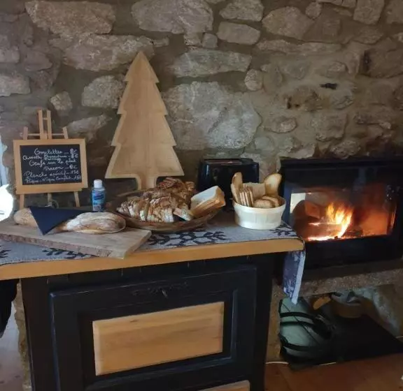 Majatalo La Petite Chapelle