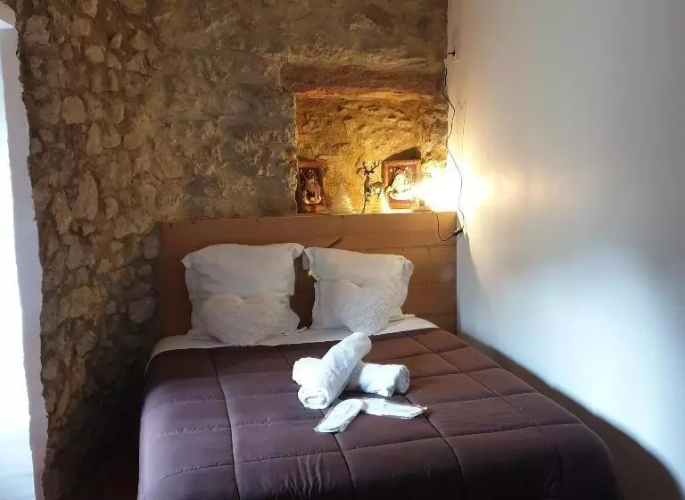 Majatalo La Petite Chapelle