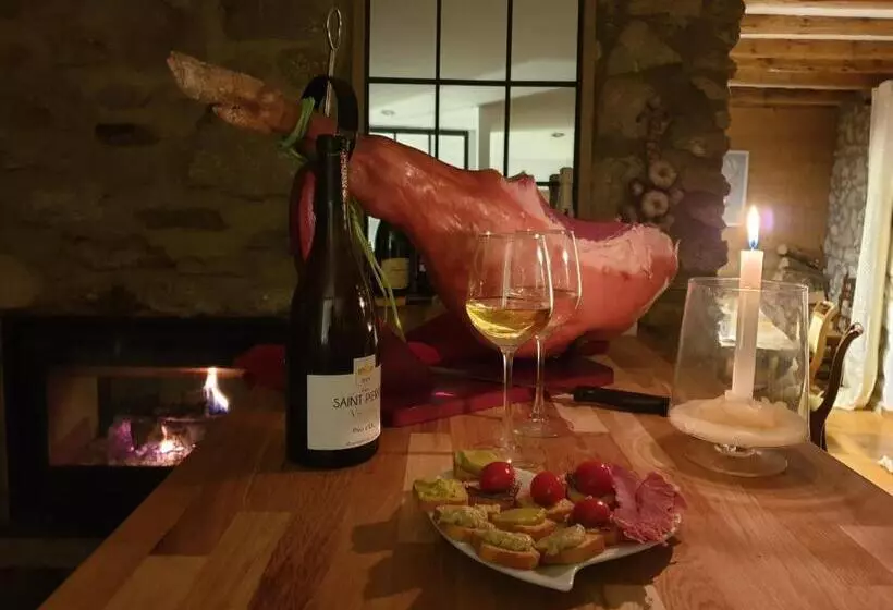 Majatalo La Petite Chapelle