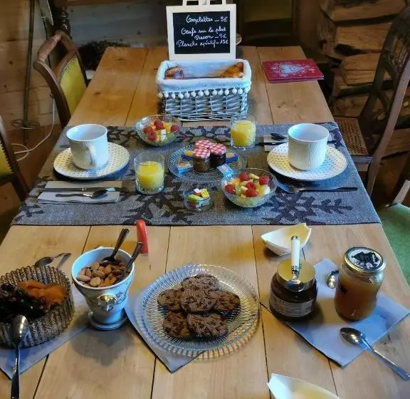 Majatalo La Petite Chapelle