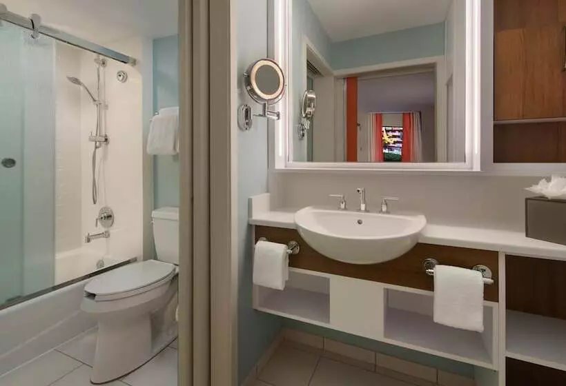 Disney's Pop Century Resort