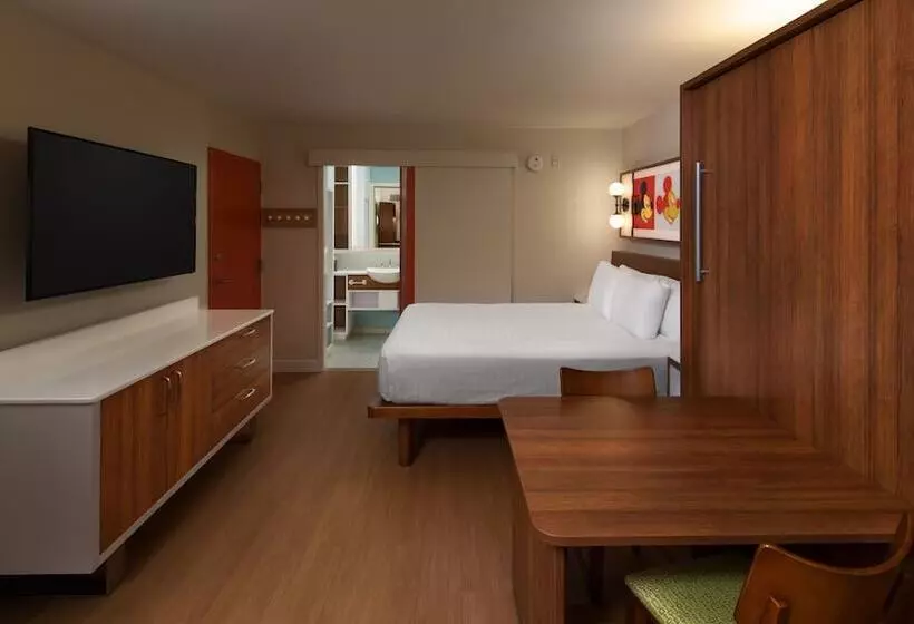 Disney's Pop Century Resort