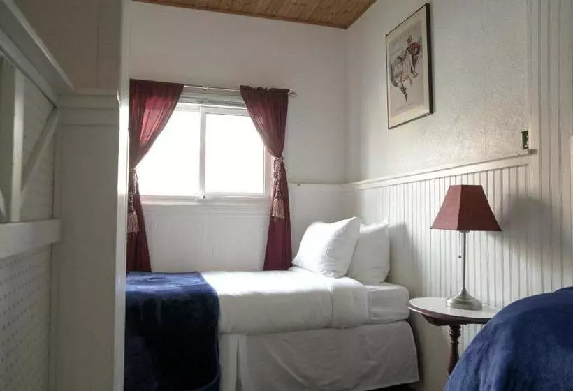 Hotelli Three Peaks Banff