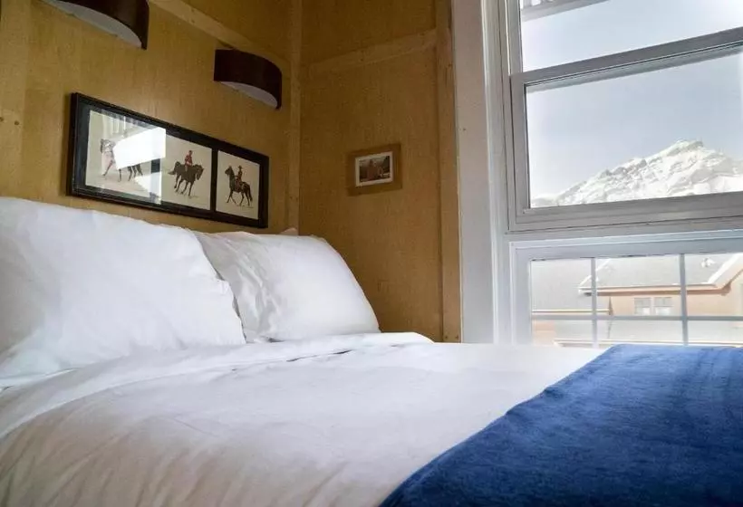 Hotelli Three Peaks Banff